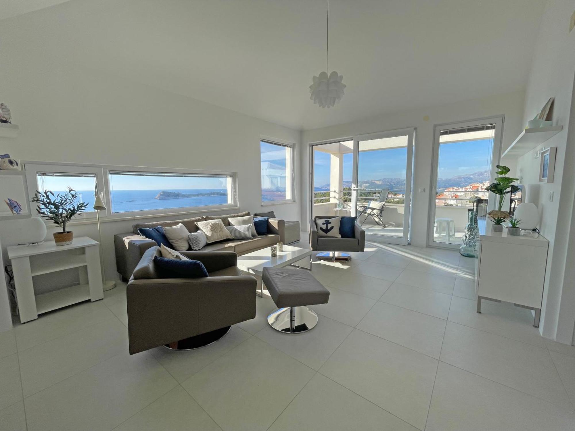 Sunnyhill With Private And Shared Pool Apartment *