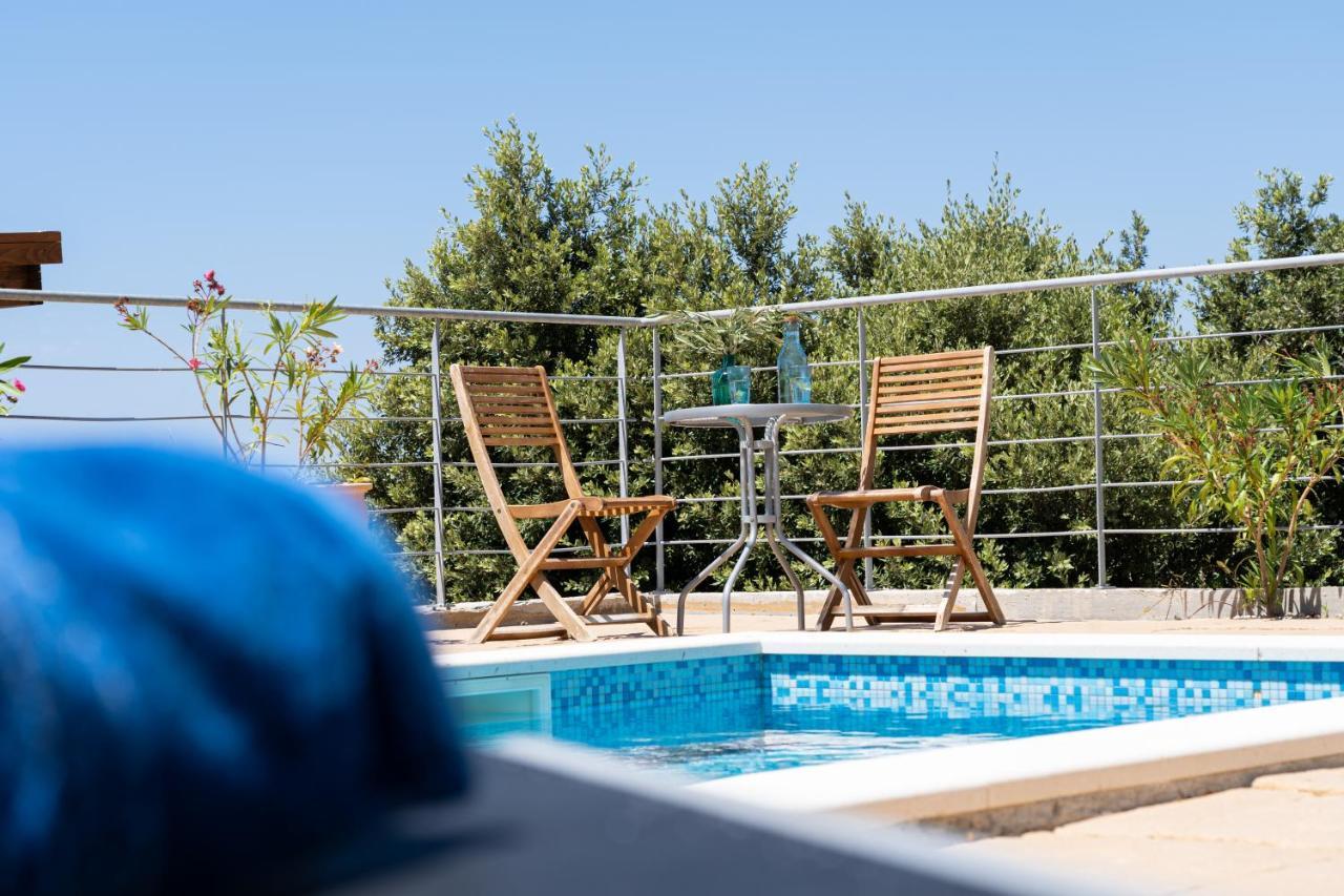 Sunnyhill With Private And Shared Pool Cavtat