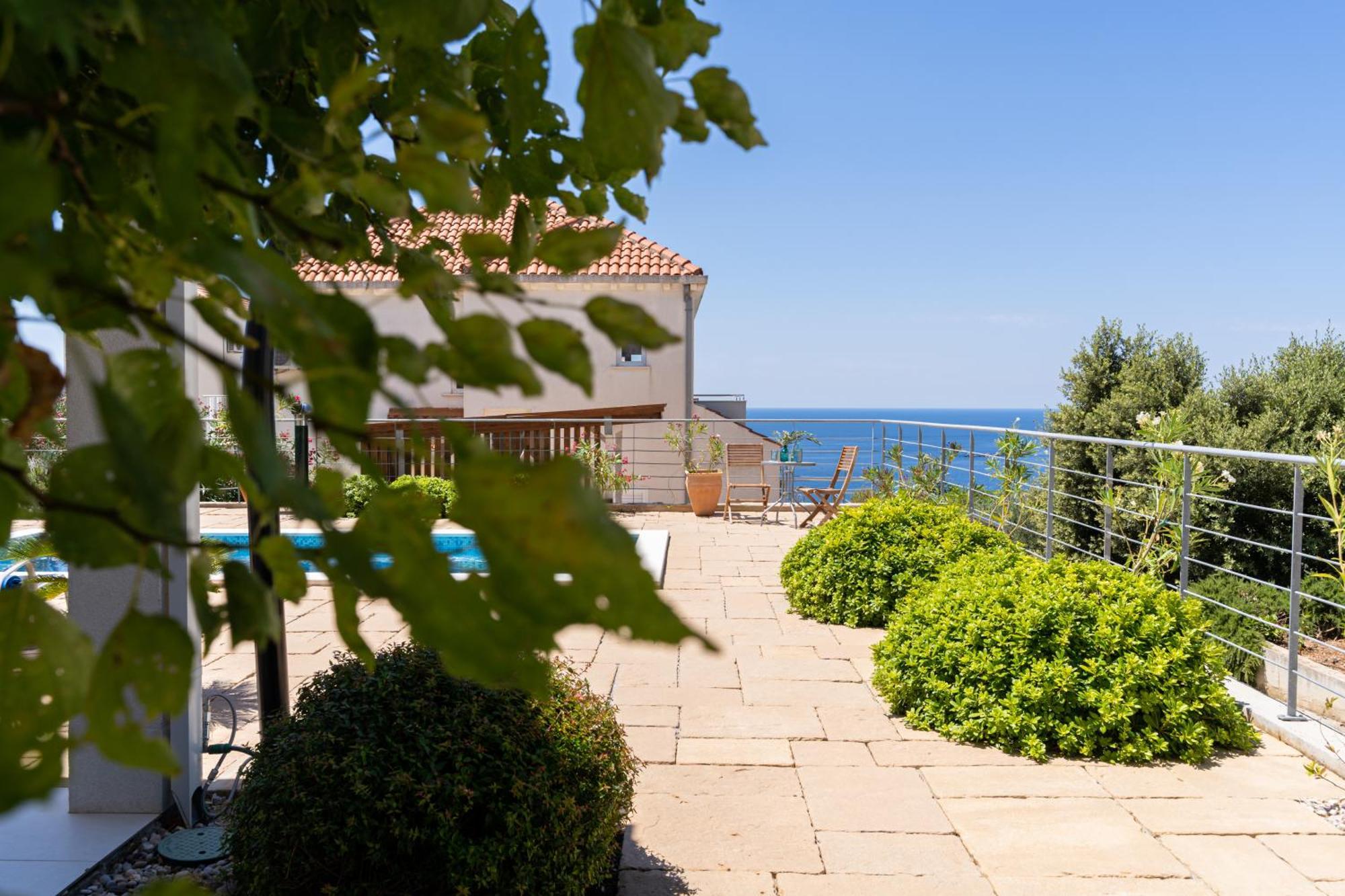 Lägenhet Sunnyhill With Private And Shared Pool Cavtat