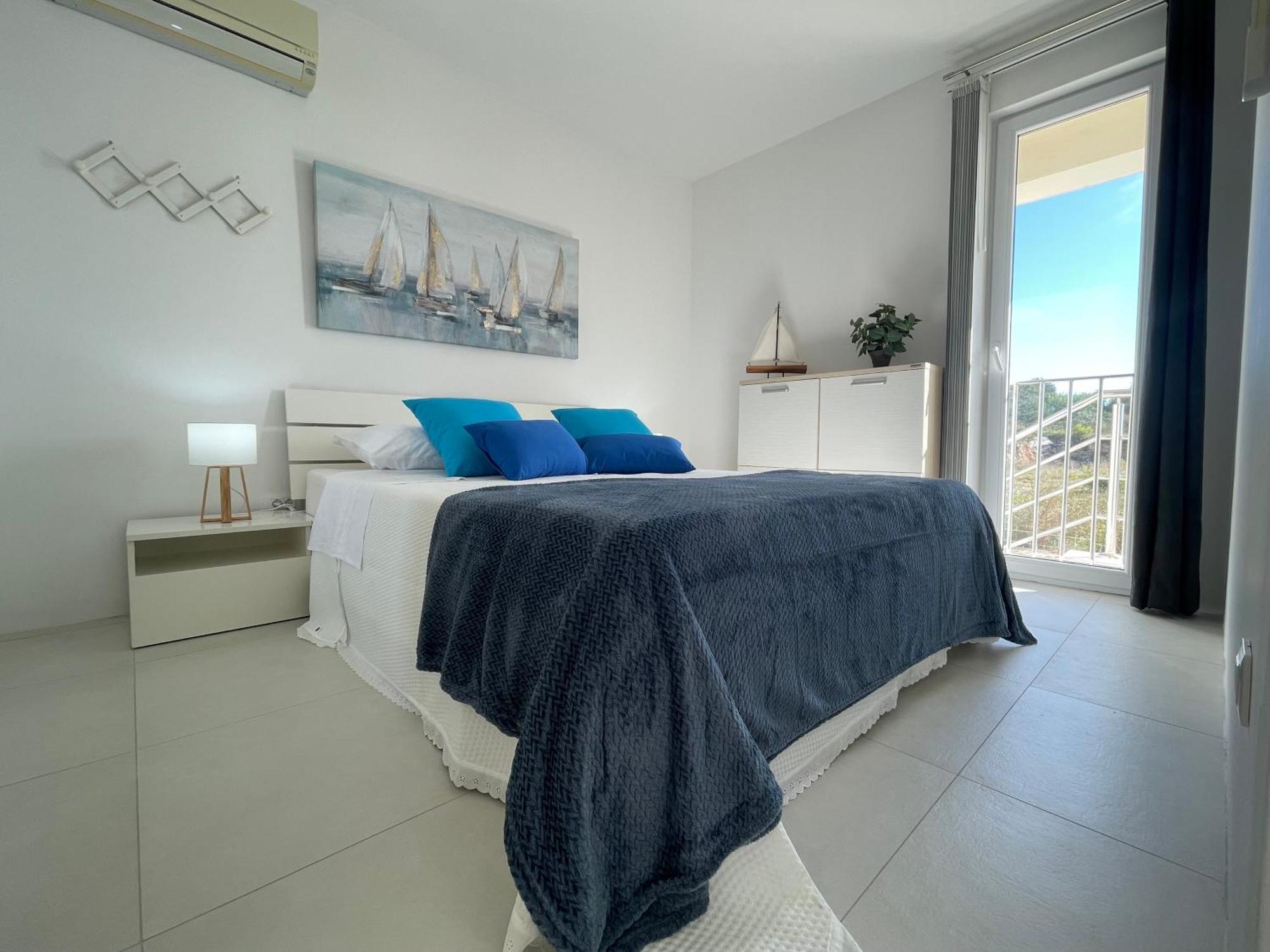 Lägenhet Sunnyhill With Private And Shared Pool